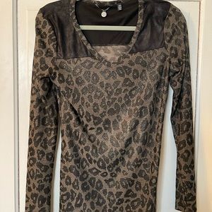 BKE leopard print too size medium great condition